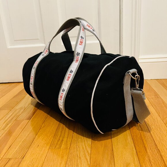 UBS Banker Duffle Bag NEW, Authentic VERY RARE~! - Picture 6 of 7
